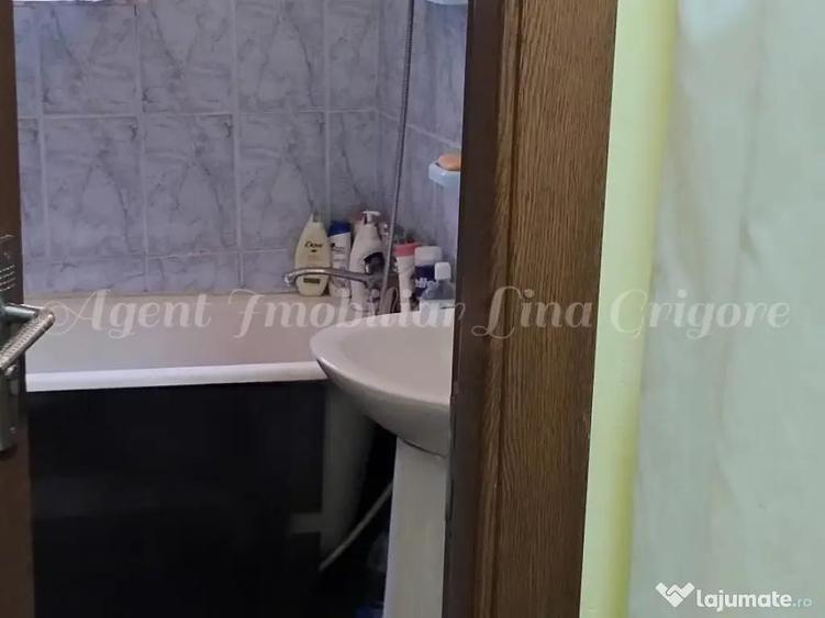 Apartament cu 2 camere decomandat în Gară