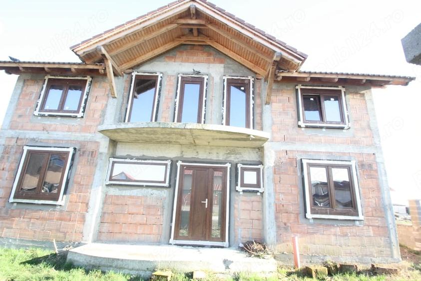 Casă cu Teren 500 Mp în Urseni