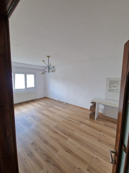 Apartament cu 2 camere decomandat în Obcini