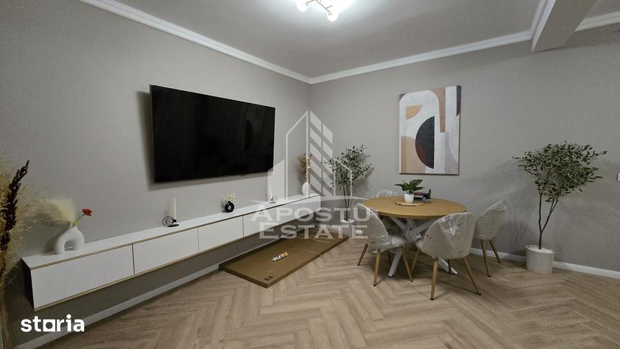 Casă cu 5 camere cu Teren 700 Mp în Șag