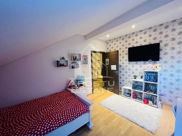 Duplex cu 4 camere cu Canalizare în Dumbrăvița