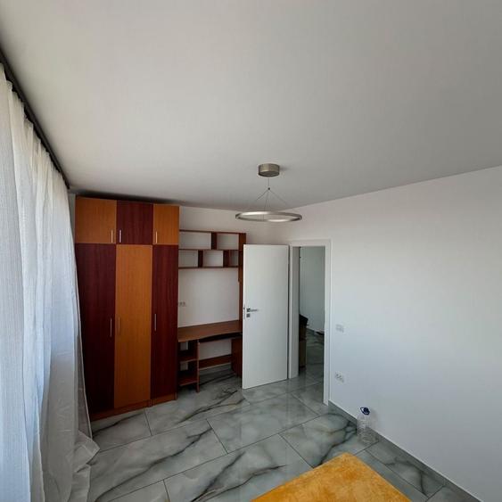 Apartament cu 2 camere decomandat în Exterior Vest