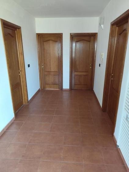 Casă individuală cu 6 camere cu Canalizare în Goruna
