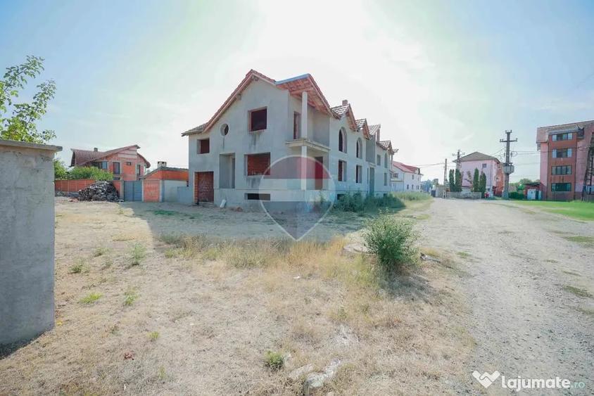 Casă cu 4 camere cu Teren 161 Mp în Central