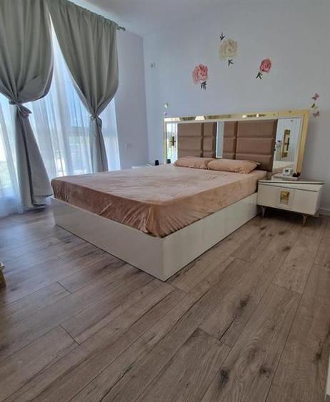 Casă individuală cu 6 camere cu Canalizare în Bucureștii Noi