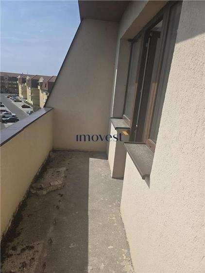 Apartament cu 3 camere decomandat în 14 Mai