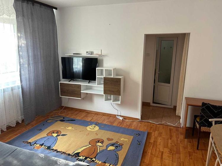 Apartament cu 2 camere semidecomandat în Big