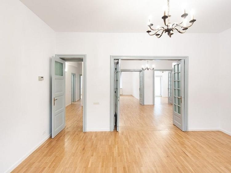 Aviatorilor, I etaj 1 vila I 4 camere   120 mp - 8