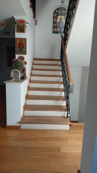 Casă cu 5 camere cu Teren 300 Mp în Jilava