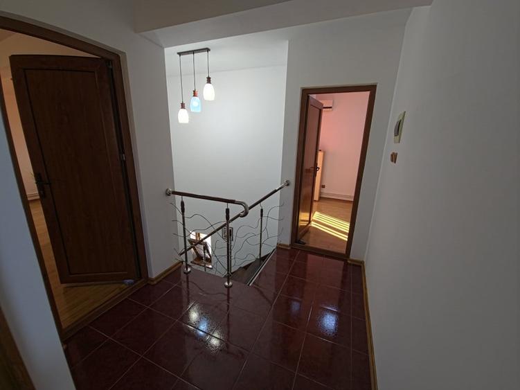 Casă cu 3 camere cu Teren 200 Mp în Cumpăna