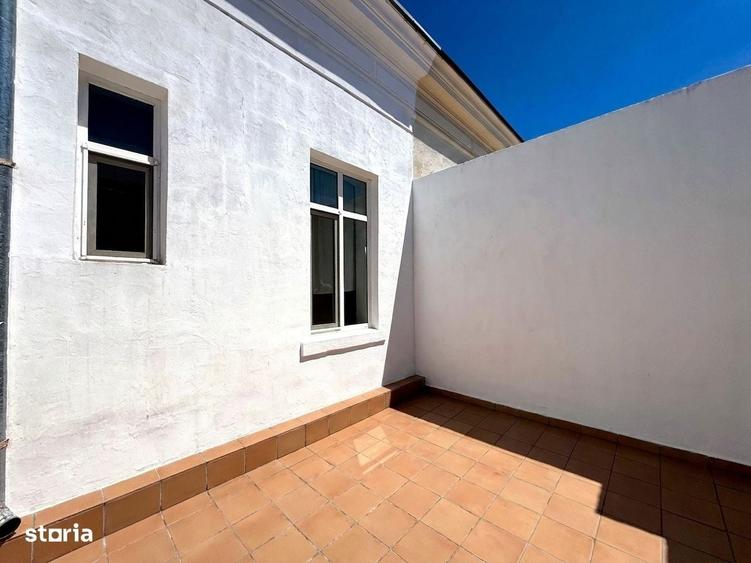 Apartament cu 4 camere în Ultracentral