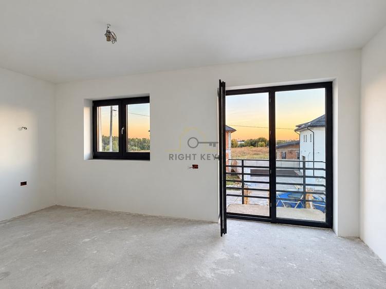 Casă individuală cu 4 camere cu Teren 300 Mp în Tunari