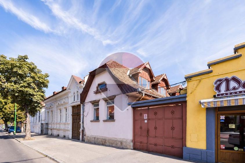 Apartament cu 8 camere în Blumăna