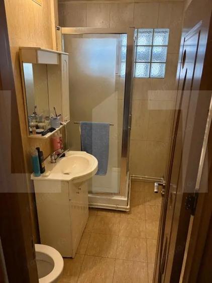 Apartament 3 camere de vanzare Zona Gorjului - 2