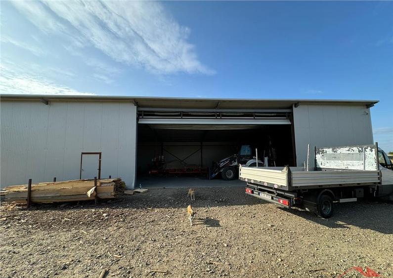 Hala industriala 275mp si teren 3185mp de in Garoafa - 10