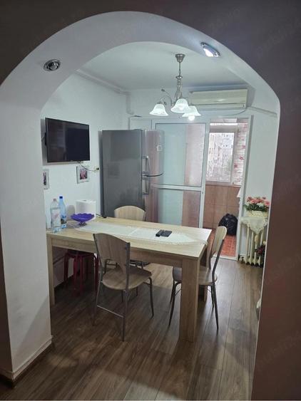 Ofer spre inchiriere apartament cu 2 camere decomandat Casa de Cultura - 3