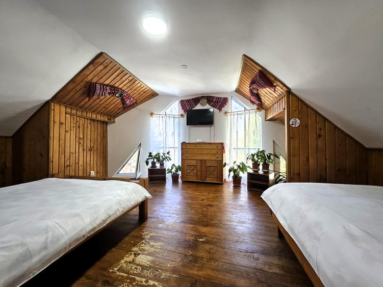 Vanzare vila Busteni / P+1+M / Zamora / comision 0% - 5