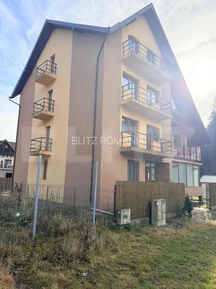 De vanzare Pensiune complet func?ionala in Predeal,15 CAMERE+2 APARTAMENTE