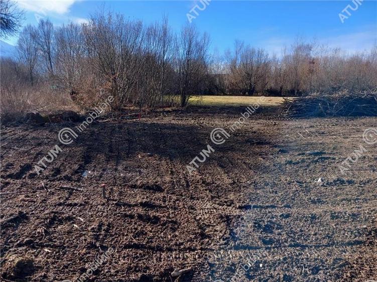 Teren intravilan de vanzare 900 mp in Avrig zona Valea Avrigului - 3