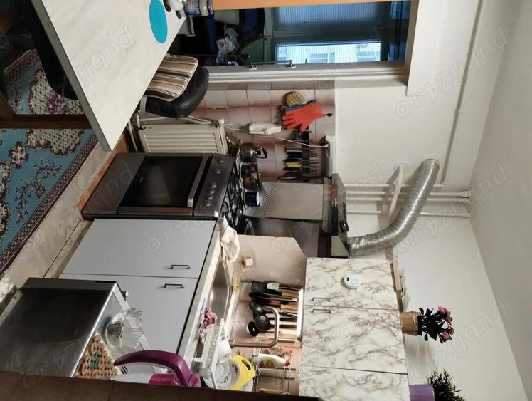 schimb apartament 2 camere decomandat et.3 cu similar parter sau et.1 - 4