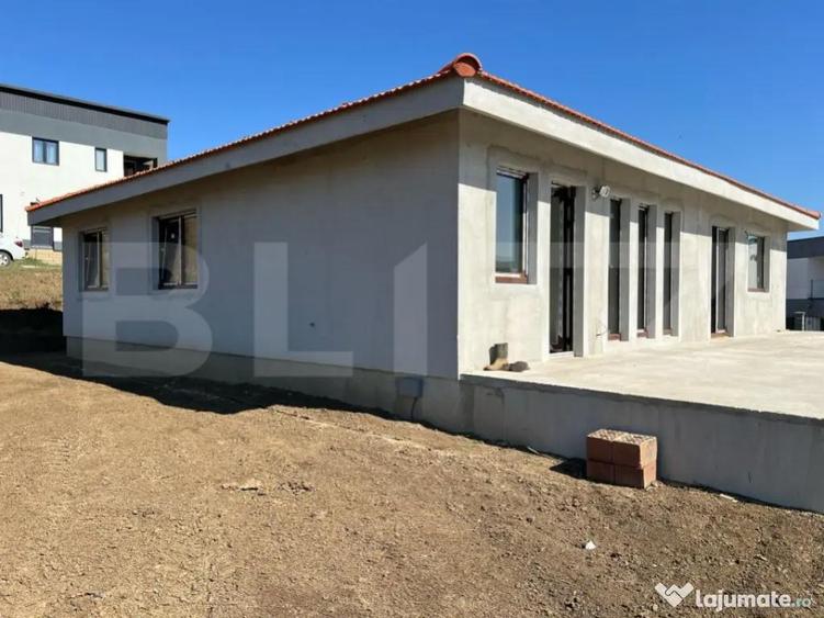 Casa in stil mediteranean de vanzare in Livezeni - 3