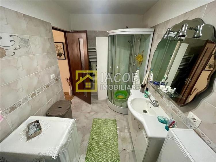 Casa economica, ecologica pe structura din lemn, str. Calea Moldovei, sat Liliec - 13