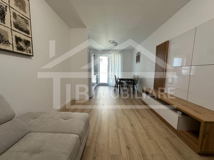 Apartament cu 3 camere semidecomandat în Libertății
