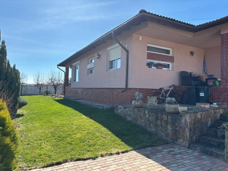 Casa parter 4 camere | teren 577 mp | panouri fotovoltaice | str. Izvorului - 1