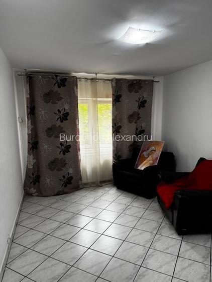 APARTAMENT DE VÂNZARE – 4️⃣ camere 80mp✅– Aradului – Central