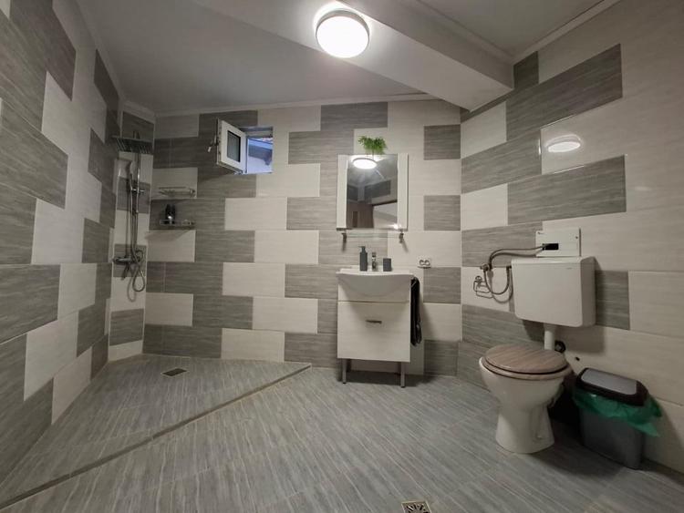 CASA 3 CAMERE  |  B-DUL MAMAIA  |  ION RATIU - 7