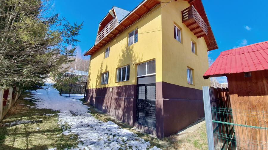 CASA MARE - INTIMA CU PEISAJ -  CHEIA JUD. PRAHOVA - 1