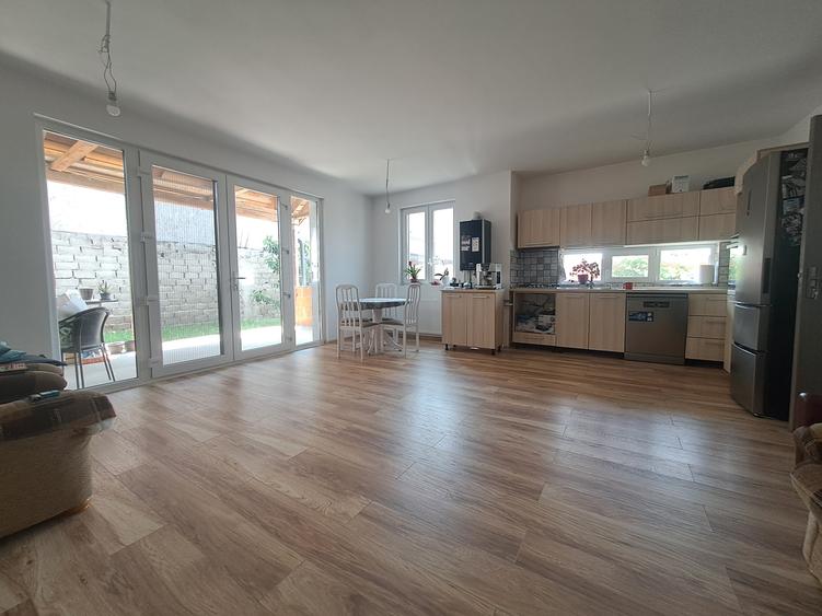 Vila Sector 4,Soseaua Berceni,Aparatorii Patriei - 6