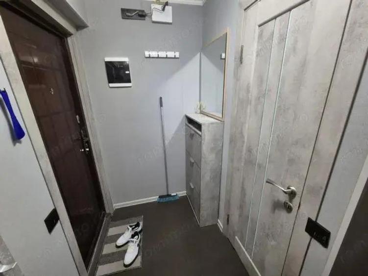 Inchiriez garsoniera in zona Politehnica - 2