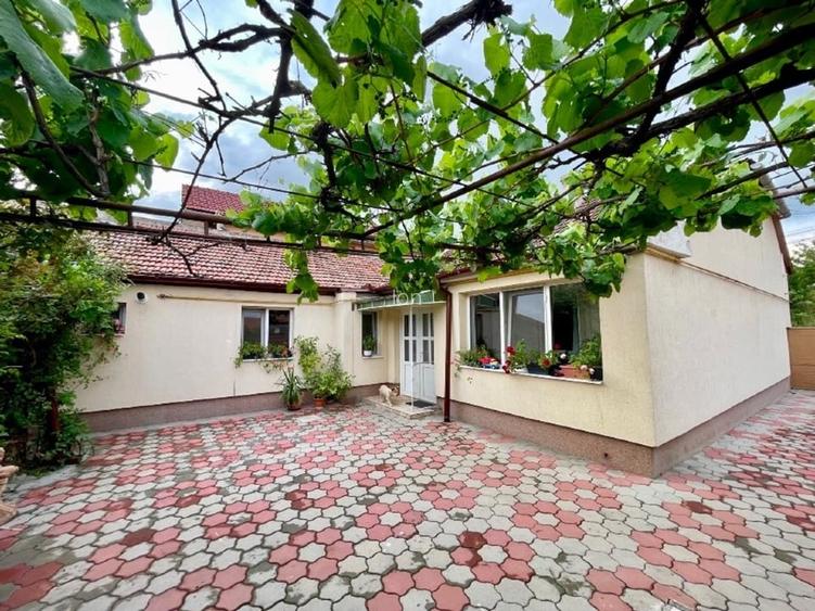 Vând casă în Timișoara - zona Freidorf Vând casă în Timișoara - zona Freidorf