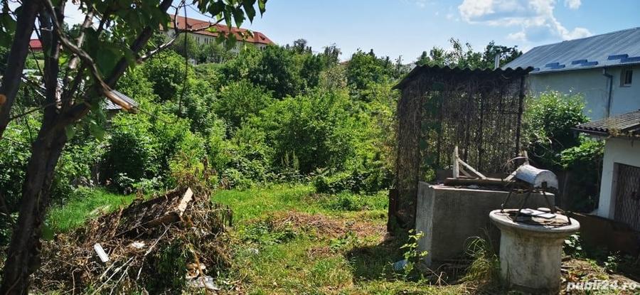 Husi, casa de vanzare cu 4 camere si teren 2000 metri - 1