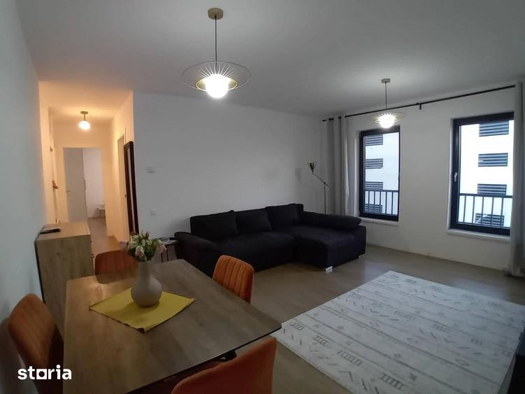 Apartament cu 3 camere decomandat în Sud