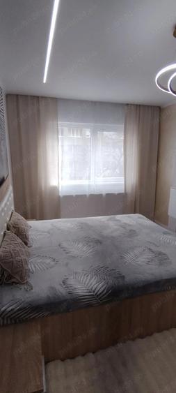 Proprietar ofer spre vanzare apartament cu 3 camere - 6