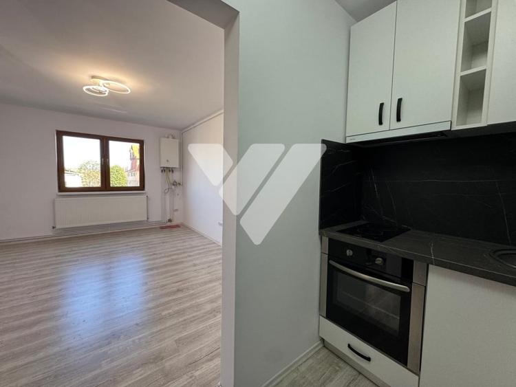 Garsoniera renovata etaj 3 zona Terezian Sibiu - 6