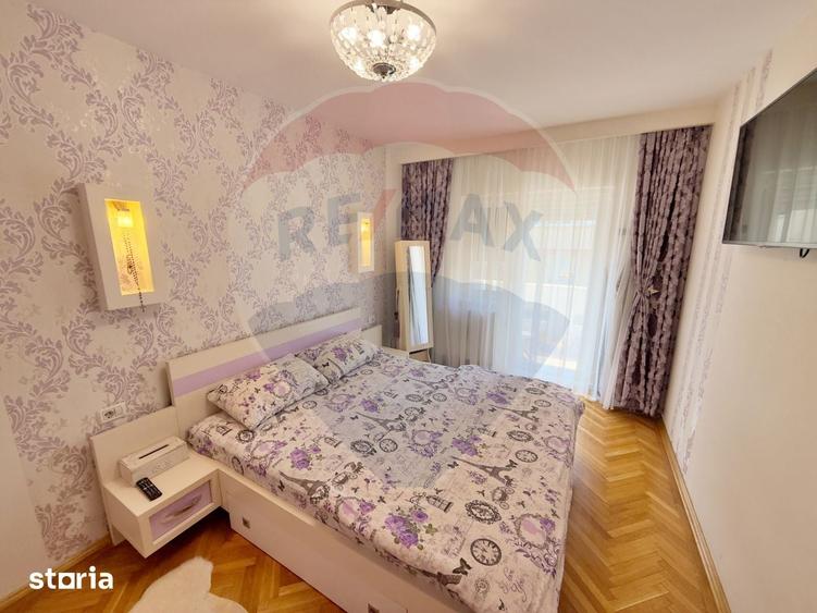 Apartament cu 4 camere semidecomandat în Central
