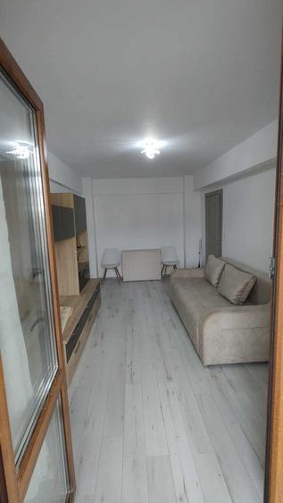 Apartament cu 2 camere decomandat în Vișan