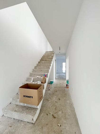 Duplex 4 camere, P+E, 132mp utili, 308mp teren in Sag - 11