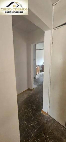 Anun? de Vanzare Apartament 3 cam cf 1 decomandat Necesita Renovare - 10