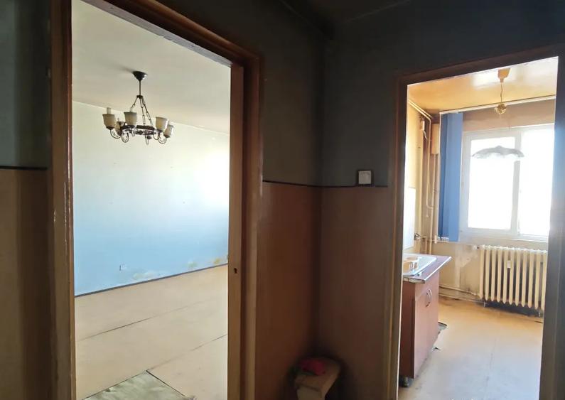 Apartament 2 camere - 55mp utili+balcon, etaj 10/10, central - 1