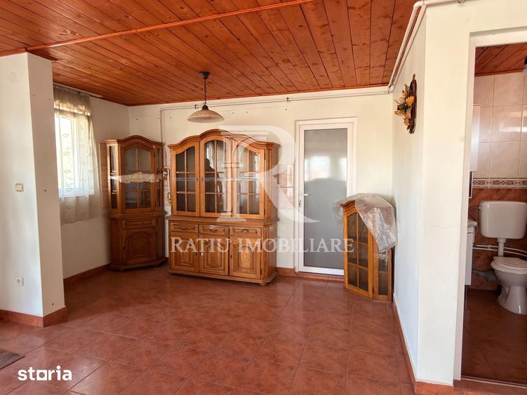Casă cu 7 camere cu Teren 1500 Mp în Nojorid