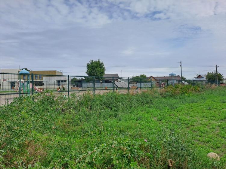 Vând urgent teren intravilan - OREAVU - Vrancea - 1