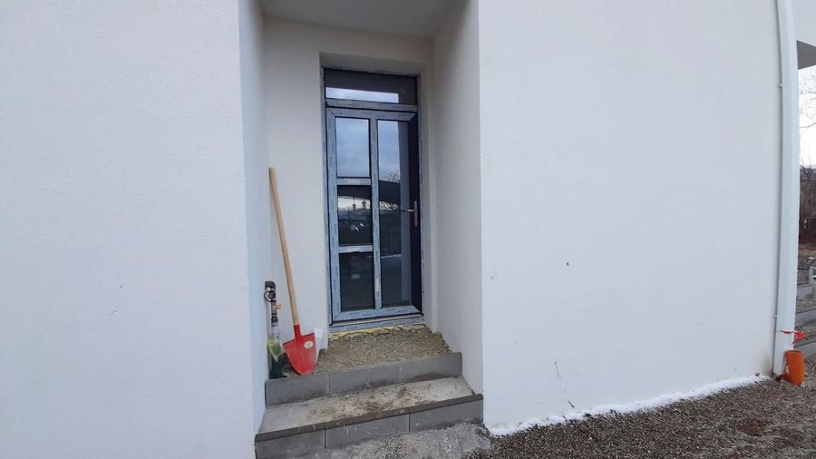 Casa noua de tip duplex, P+E+M, cu C.F., teren 700 mp, Dambul Rotund - 3