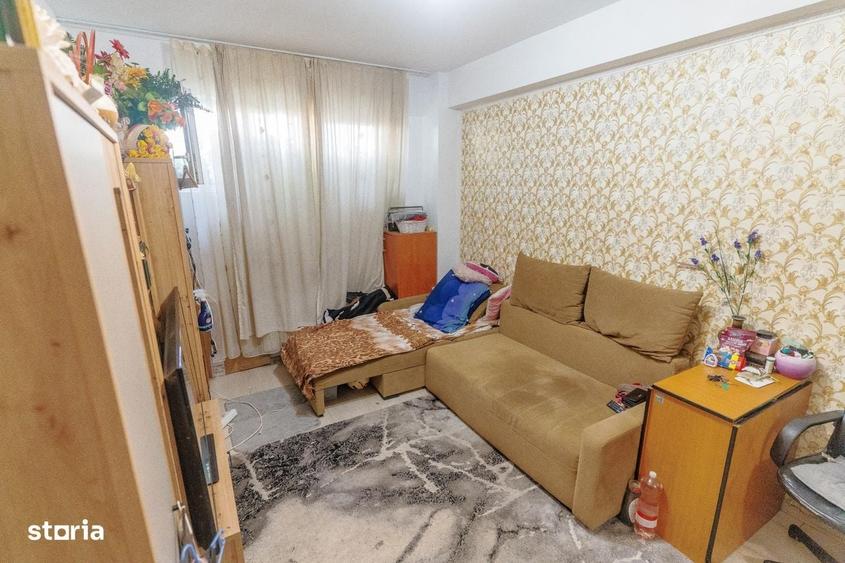Garsonieră decomandată în Central