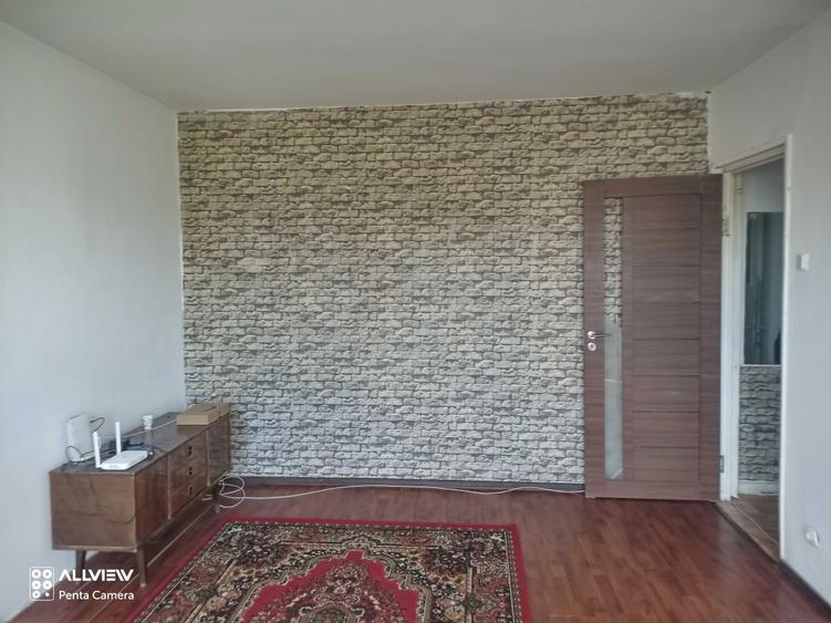 Inchiriez apartament doua camere Ploiesti , zona Vest. - 2
