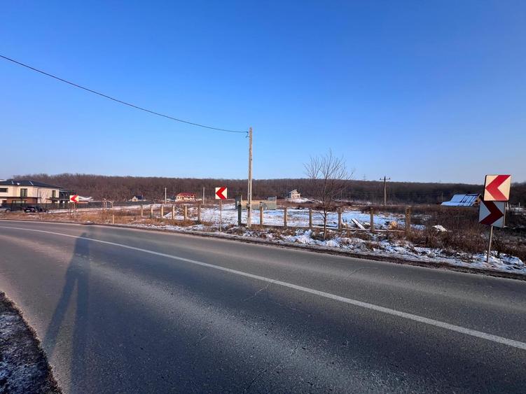 OFERTA EXCLUSIVA: Teren pentru construcție - deschidere mare la drum județean - 1