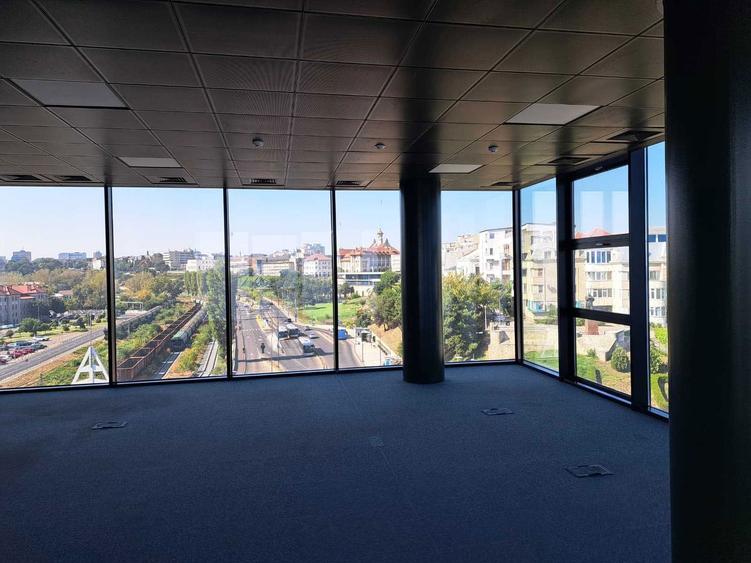 Spatiu de inchiriare - etaj 3 - Poarta 1 - 7